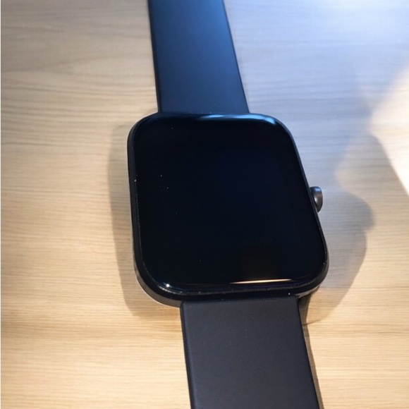 Virmee Tempo VT3 Smartwatch Fitness Tracker with box charger and extra band - Picture 3 of 3